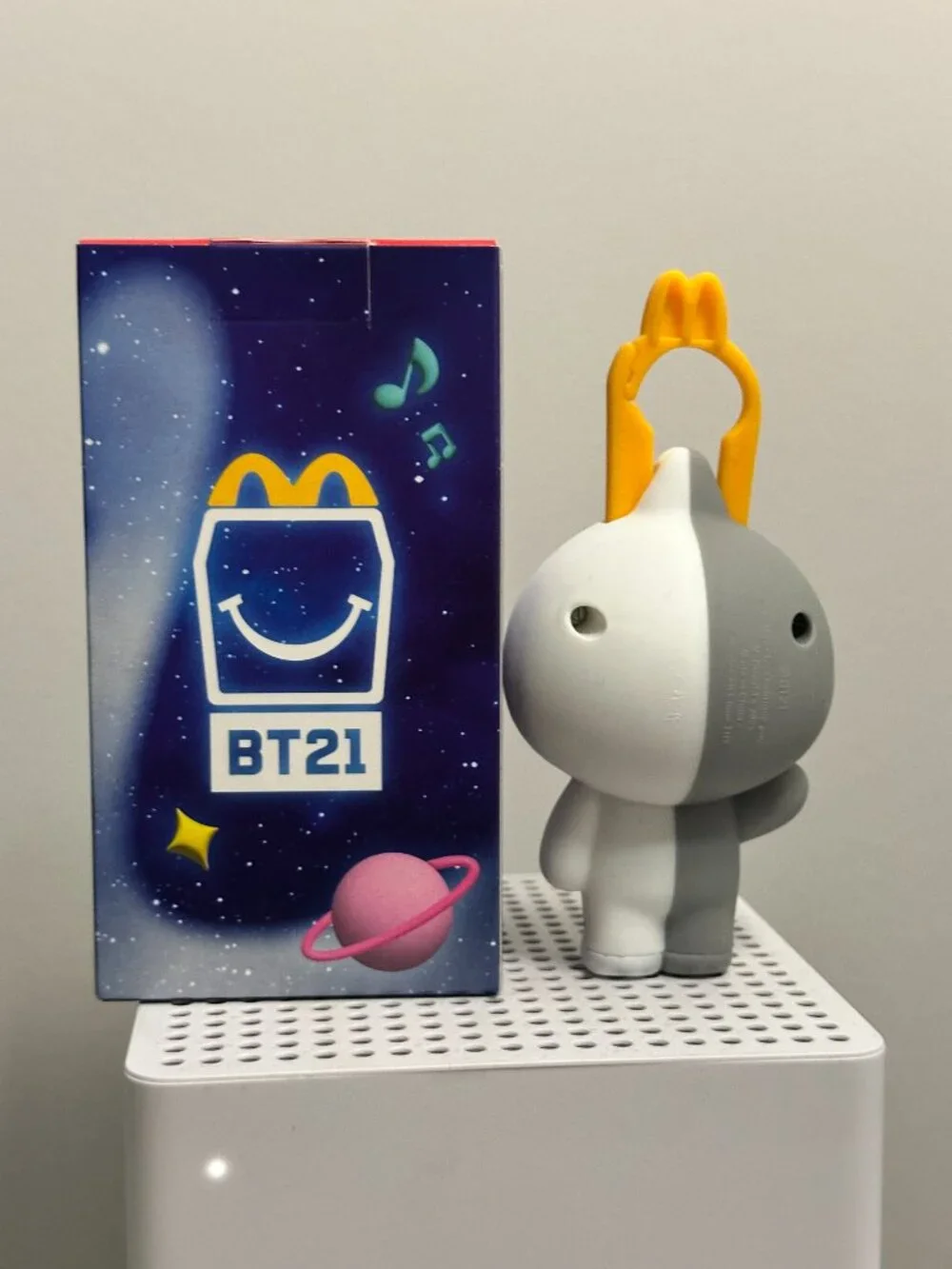 BT21 VAN McDonald's Happy Meal Toy Keychain – RARE Collectible